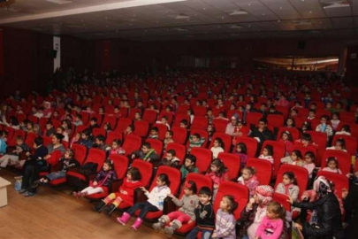 Eğitici ve Eğlendiren Çocuk Tiyatroları Başlıyor