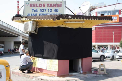 BU DURAK NEDEN SİYAH?