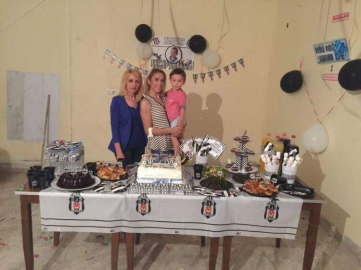 Hasan Efe, bir yaşında