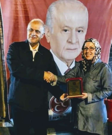 MHP'de kadınlar; tekrar Canan Öztürk'e teslim