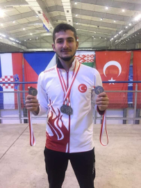 TUNAY ŞİMŞEK 4MADALYA BİR KUPAYLA DÖNDÜ