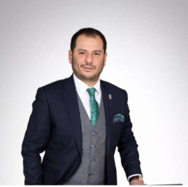 Ender Oğuz, ince eleyip-sık dokuyor