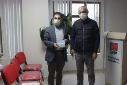 'Ben Sevdamı Sele Verdim' kitabını imzaladı