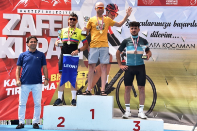 KARTEPE’DE ZAFER KUPASI SAHİPLERİNİ BULDU