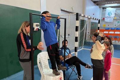 Büyükşehir Spor Okulları öğrencileri testten geçti