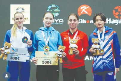 KAĞITSPORLU GÜLSEN, SERİ A’DAN MADALYAYLA DÖNDÜ