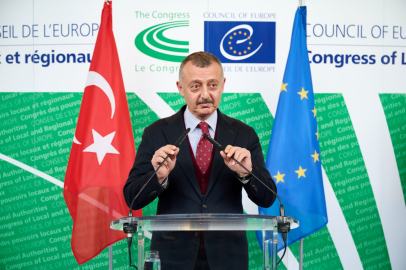 Avrupa Konseyi’nde depremzedeler için saygı duruşu