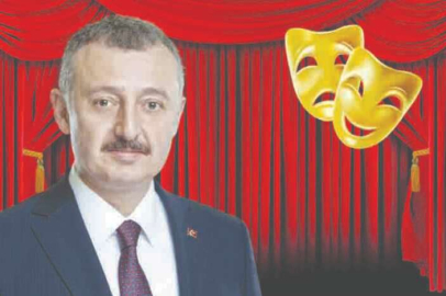 BAŞKAN BÜYÜKAKIN; “TİYATRO KÜLTÜRLERİ AYAKTA TUTAR”