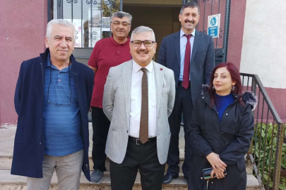 SUAT YAZAN, MİLLETVEKİLİ GİİBİ ÇALIŞIYOR