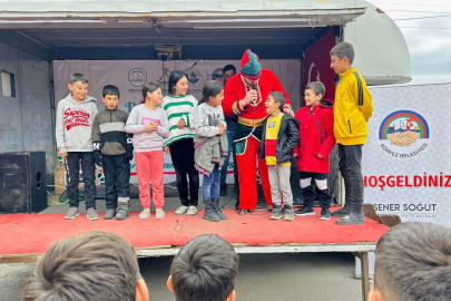 KAHRAMANMARAŞ’TA ÇOCUKLAR HACİVAT-KARAGÖZ İLE EĞLENDİ