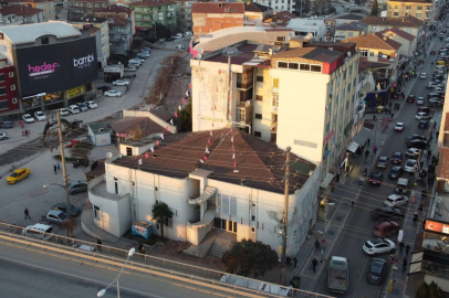 KÖRFEZ’DE RİSKLİ KAMU BİNALARI YIKILIYOR