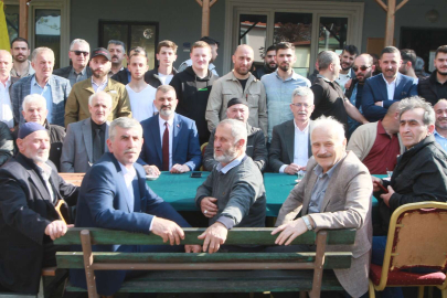 Ellibeş, köylerde vatandaşlarla kucaklaştı