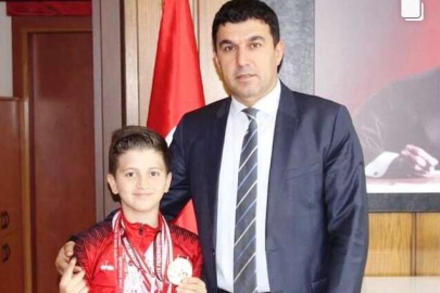 Şampiyon karateciden Kaymakam ve Milli Eğitim Müdürüne ziyaret