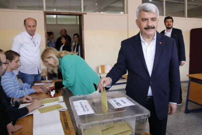 Milletvekili oldu, ilk icraatında yine  öğrencilerin isteğini yerine getirdi