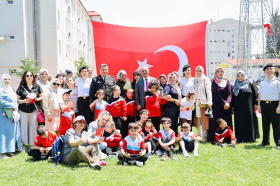 Jandarma’ya çok ‘özel’ kutlama