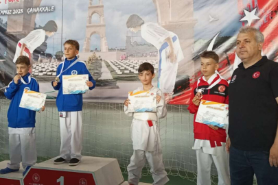 KÖRFEZLİ KARATECİLER ÇANAKKALE’DEN MADALYALARLA DÖNDÜ