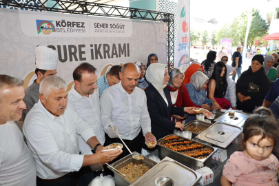 Körfez Belediyesi 3 bin aşure dağıttı