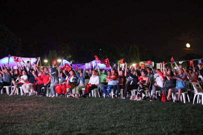 Millilerin Avrupa şampiyonluğu Sekapark’ta coşkuyla kutlandı