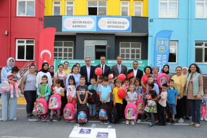 SİLİVRİLİ 3.500 ÖĞRENCİYE ÇANTA VE KIRTASİYE MALZEMESİ DESTEĞİ