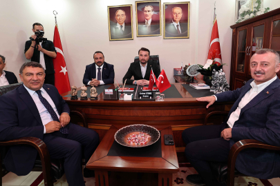 Başkan Büyükakın, “Milletimizin hayrına olan işlerle hemhal oluyoruz”