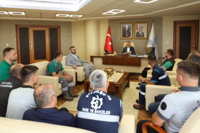 Geçici işçilerin beklediği müjdeli haberi Başkan Büyükakın duyurdu