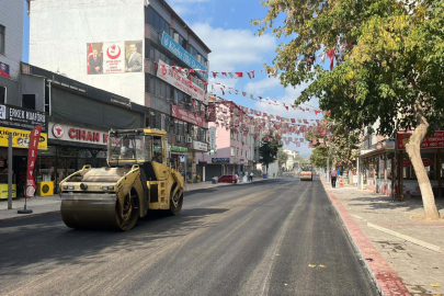 ADNAN KAHVECİ CADDESİ VE ATATÜRK BULVARI ASFALTLANIYOR