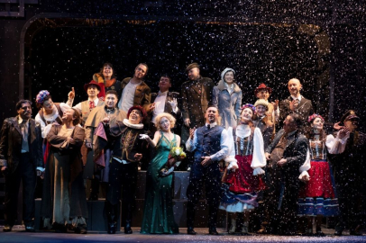 ŞEHRİN TİYATROSU 5 EKİM’DE PERDELERİNİ AÇIYOR