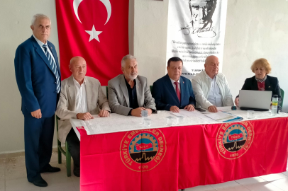 EMEKLİLER DERNEĞİ’NDE ILGAZ YENİDEN BAŞKAN