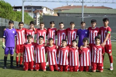 Körfez Gençlerbirliği Süper Amatör’de sağlam gidiyor