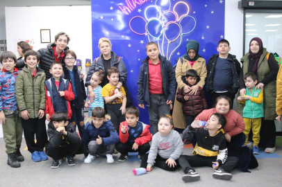 ÖZEL ÇOCUKLAR İÇİN ÖZEL EĞLENCE