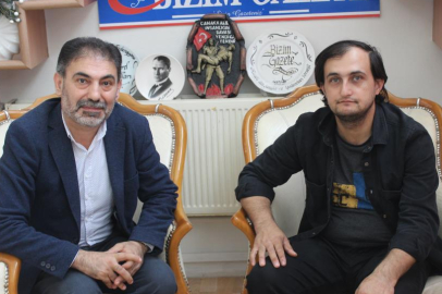 Şair ve Şiir yorumcusu Mustafa Söğüt gazetemizi ziyaret etti