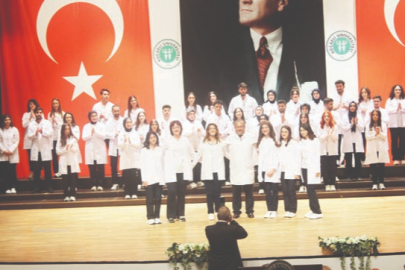 KOÜ DİŞ HEKİMLERİ ÖNLÜK GİYDİ