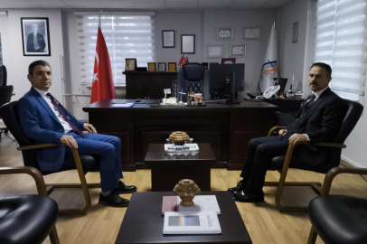 Vali Aktaş, Kocaeli Kadastro Müdürlüğünü Ziyaret Ederek İncelemelerde Bulundu