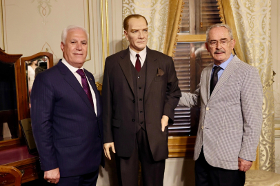 Atatürk’ün balmumu heykeli, Bursa Hünkâr Köşkü’nde