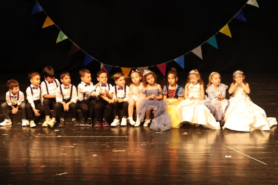 Bursa Nilüferli minikler drama gösterileriyle alkış topladı