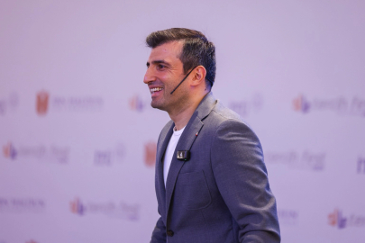 Bayraktar'dan siyasi partilere NeXT Sosyal daveti