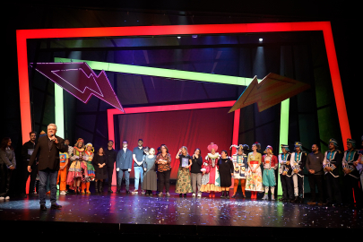 Kocaeli’de perdeler çocuklar için açıldı