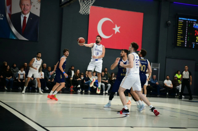 Çayırova'da potada 5'te 5!