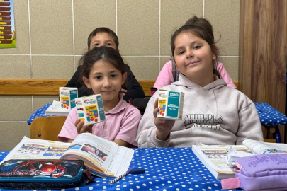 Bursa İnegöl'de Kitap Fuarı'nın habercisi kumbaralar dağıtıldı