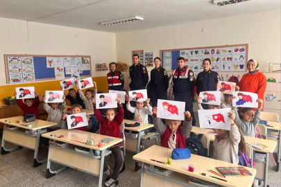 Bilecik Jandarma'dan miniklere güvenlik ve trafik eğitimi