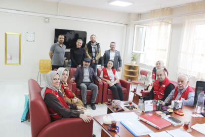 50 öğrenciye mont ve bot