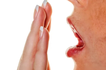 İşte ağız kokusuna yol açan 6 neden