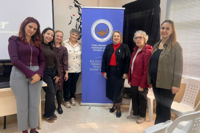 İzmit'te 'Güçlü Kadın Güçlü Toplum' projesinin ilk eğitimi