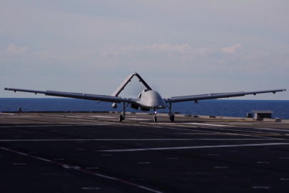 Bayraktar TB3'ten tarihi başarı! TCG Anadolu'da KUSV kontrol testi başarıyla tamamlandı