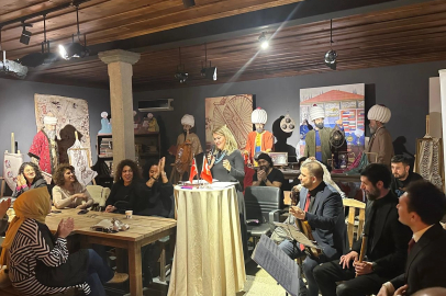 İzmir Öğretmen Akademilerİ'nde Türk Müziği ziyafeti