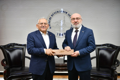 Memduh Büyükkılıç'tan KAYÜ'ye gastronomi teşekkürü