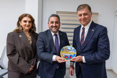 İzmir–Bakü kardeşliği 40 yaşında