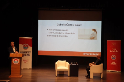 İstanbul Maltepe'de anne adaylarına ve ailelerine seminer
