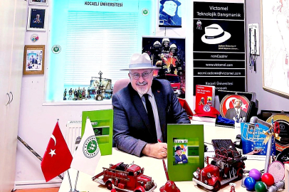 Necmi Özdemir'den 8. eser: "50'de İKİ" kitabı okuyucuyla buluştu