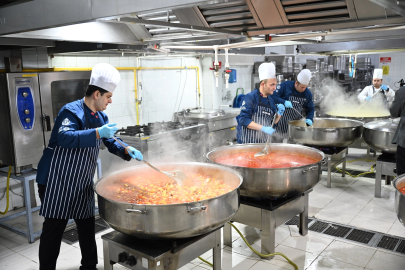 Bursa Ramazan bereketini paylaştıkça çoğalttı